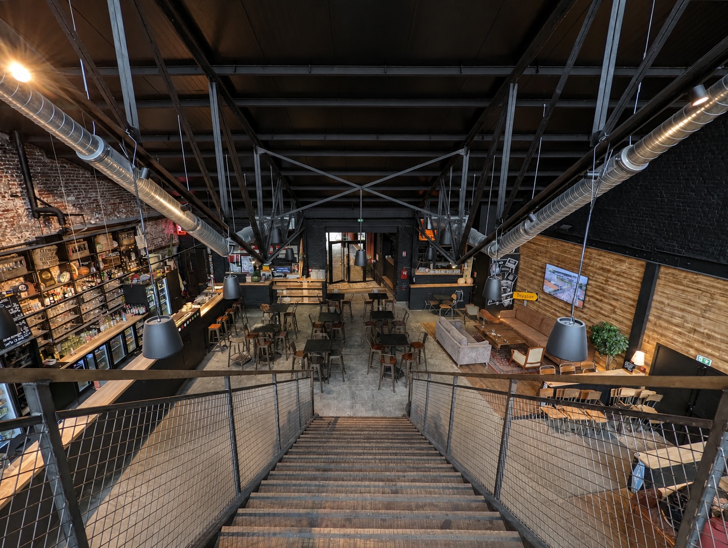 6-Badass Béthune haut d&rsquo;escalier-Agence Quidé Leblon